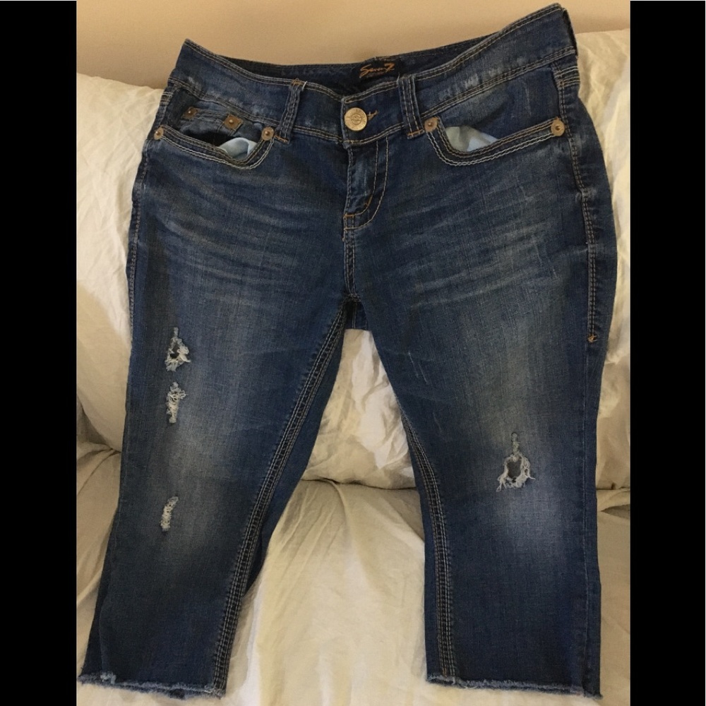 Seven7 Jeans Size 8 Capri Length